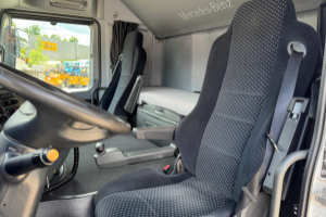 sattelzugmaschine_-_actros_1848_4x2_-_mercedes_235225.jpg