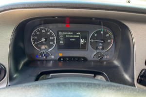 sattelzugmaschine_-_actros_1848_4x2_-_mercedes_235229.jpg