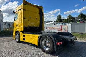 sattelzugmaschine_-_actros_1853_4x2_edition1_retarder__-_mercedes_249350.jpg