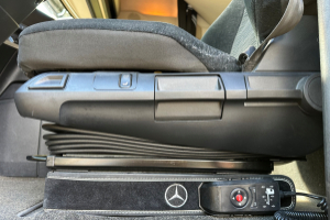 sattelzugmaschine_-_actros_1853_4x2_edition1_retarder__-_mercedes_249354.jpg