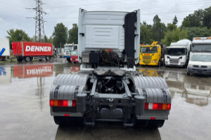 sattelzugmaschine_-_actros_2044_4x4__-_mercedes_247787.jpg