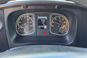sattelzugmaschine_-_atego_1330_4x2_-_mercedes_241837.jpg