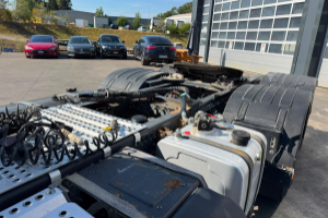 sattelzugmaschine_-_c480_6x4__-_renault_296975.jpg