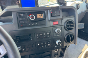 sattelzugmaschine_-_c480_6x4__-_renault_296978.jpg