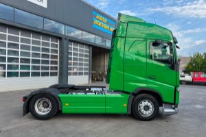 sattelzugmaschine_-_fh-420_4x2__-_volvo_300778.jpg