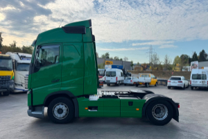 sattelzugmaschine_-_fh-420_4x2__-_volvo_300782.jpg