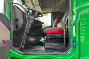 sattelzugmaschine_-_fh-420_4x2__-_volvo_300785.jpg