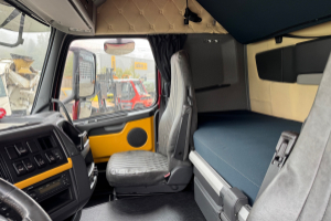 sattelzugmaschine_-_fh-460_4x2_-_volvo_309015.jpg
