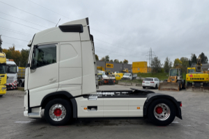 sattelzugmaschine_-_fh-460_4x2__-_volvo_256914.jpg