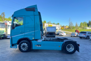 sattelzugmaschine_-_fh-460_4x2__-_volvo_285951.jpg