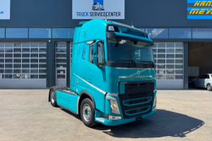 sattelzugmaschine_-_fh-460_xxl_2x_tanks_1200l_-_volvo_300013.jpg