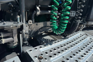 sattelzugmaschine_-_fh-460_xxl_2x_tanks_1200l_-_volvo_300020.jpg