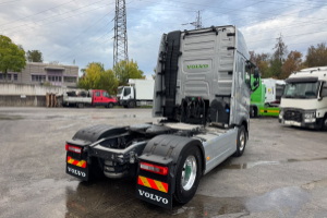 sattelzugmaschine_-_fh-460tc_xxl_-_volvo_307080.jpg
