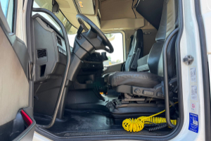 sattelzugmaschine_-_fh-500_4x2_-_volvo_300003.jpg