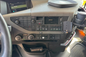 sattelzugmaschine_-_fh-500_4x2_-_volvo_300009.jpg