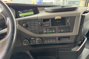 sattelzugmaschine_-_fh-500_4x2__-_volvo_255208.jpg
