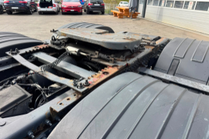 sattelzugmaschine_-_fh-500_6x2__-_volvo_303356.jpg