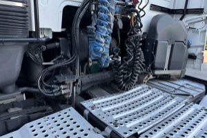 sattelzugmaschine_-_fh-500_standklima_xxl_4x2_-_volvo_257468.jpg