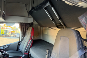sattelzugmaschine_-_fh-500_standklima_xxl_4x2_-_volvo_257471.jpg