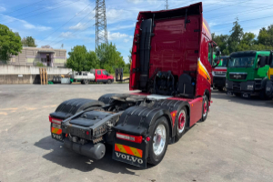 sattelzugmaschine_-_fh-540_6x2_pusher_-_volvo_296197.jpg