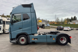 sattelzugmaschine_-_fh16-750_4x2_-_volvo_308661.jpg