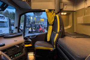 sattelzugmaschine_-_fh16-750_4x2_-_volvo_308669.jpg