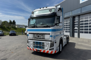 sattelzugmaschine_-_fh16-750_6x2_-_volvo_235111.jpg