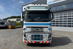 sattelzugmaschine_-_fh16-750_6x2_-_volvo_235112.jpg