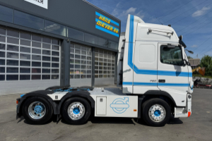 sattelzugmaschine_-_fh16-750_6x2_-_volvo_235114.jpg