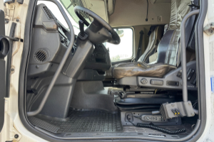 sattelzugmaschine_-_fh16-750_6x2_-_volvo_235120.jpg