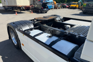 sattelzugmaschine_-_fh_460_4x2__-_volvo_293356.jpg