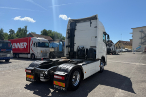 sattelzugmaschine_-_fh_460_4x2__-_volvo_293357.jpg