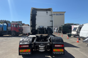 sattelzugmaschine_-_fh_460_4x2__-_volvo_293358.jpg