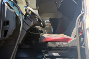 sattelzugmaschine_-_fh_460_4x2__-_volvo_293362.jpg