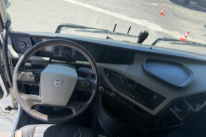 sattelzugmaschine_-_fh_460_4x2__-_volvo_293364.jpg