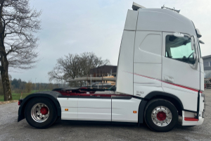sattelzugmaschine_-_fh_540_4x2_globetrotter_i-shift_dualclutch_-_volvo_223163.jpg