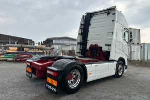 sattelzugmaschine_-_fh_540_4x2_i-shift_dualclutch__-_volvo_268021.jpg