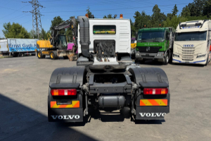 sattelzugmaschine_-_fm-420_4x2_-_volvo_295131.jpg