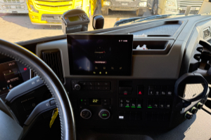 sattelzugmaschine_-_fm-460_4x2__-_volvo_256871.jpg