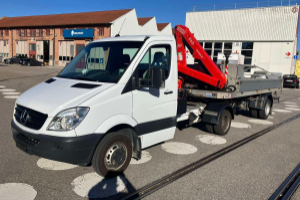 Sattelzugmaschine - MERCEDES - MERCEDES-BENZ Sprinter 515 CDI mit Anhänger und FASSI F40 Ladekran