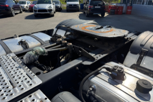 sattelzugmaschine_-_r500_v8_4x2_adr_mit_hydraulikpumpe_-_scania_252526.jpg