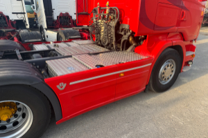 sattelzugmaschine_-_r520_v8_75t__-_scania_278384.jpg