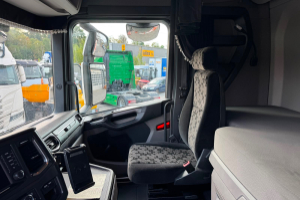 sattelzugmaschine_-_s450_4x2_2xtanks_1000l_-_scania_300769.jpg