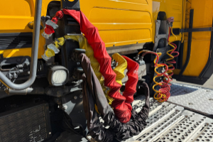 sattelzugmaschine_-_s580_v8_4x2_-_scania_306473.jpg