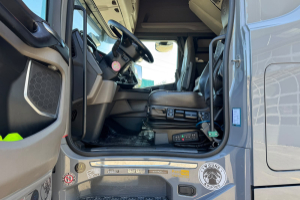 sattelzugmaschine_-_s580_v8_4x2__-_scania_306455.jpg