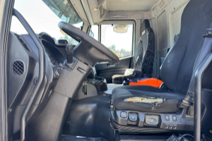 sattelzugmaschine_-_stralis_460_4x2_kompressor_ghh_-_iveco_290580.jpg