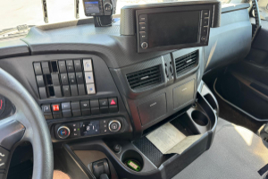 sattelzugmaschine_-_stralis_460_4x2_kompressor_ghh_-_iveco_290583.jpg