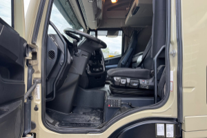 sattelzugmaschine_-_stralis_480_4x2_kompressor_ghh_-_iveco_304305.jpg