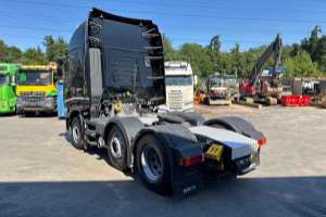 sattelzugmaschine_-_stralis_500_6x2__-_iveco_295148.jpg