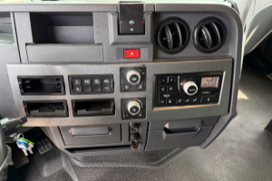 sattelzugmaschine_-_t480_4x2__-_renault_294468.jpg